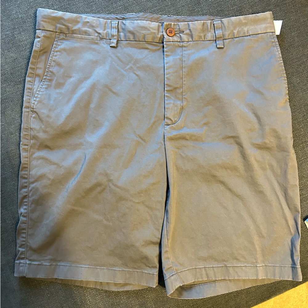 Men’s sz 38 Tommy Bahama shorts